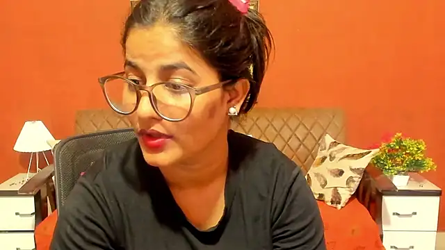 Jasmine_Jaey1's cam snapshot