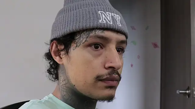 trieone live sex cam