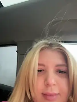 OdriOlsens live sex cam