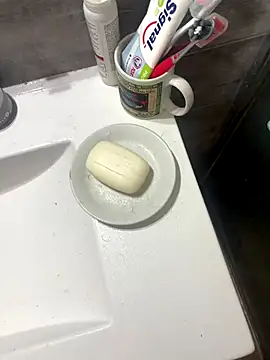 Crevette311's cam snapshot