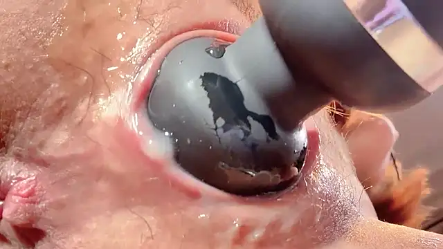 Krismil3 live sex cam