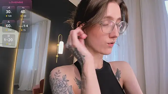 Lola_Missy live sex cam
