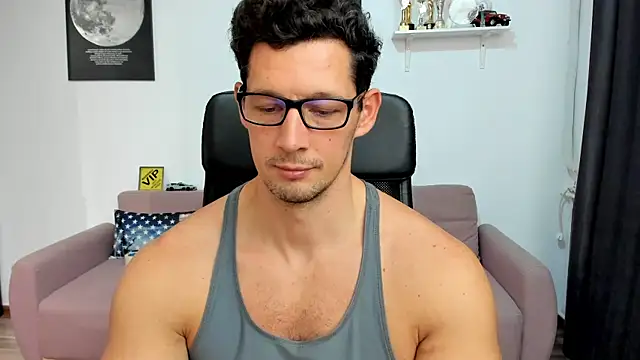 BrutusK08 live sex cam