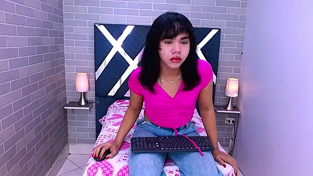 AndreaGil_ live sex cam