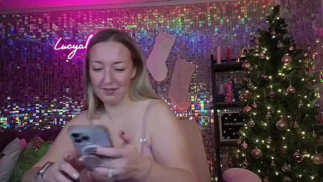 lucyallen4201 live sex cam