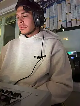 StrokingDaddy4 live sex cam