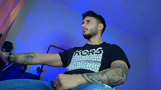 XanderCage99 live sex cam