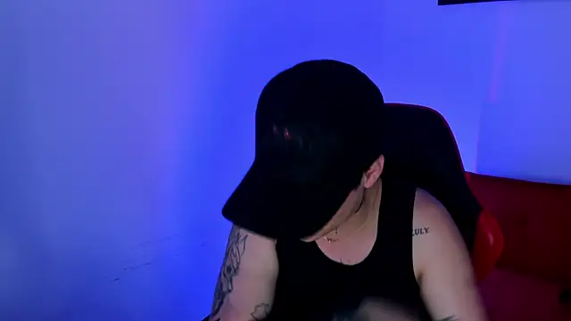 PeytonBox live sex cam