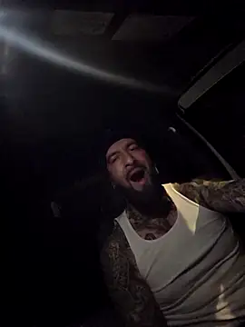 Beardedtattood live sex cam