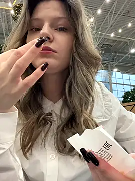 MaryHiggins live sex cam