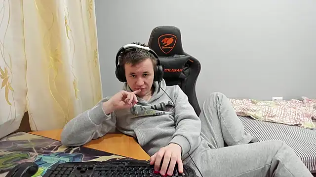 iliaskrislove live sex cam