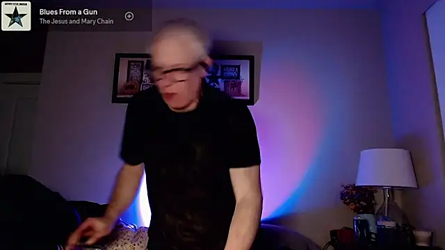 Snarfle82 live sex cam