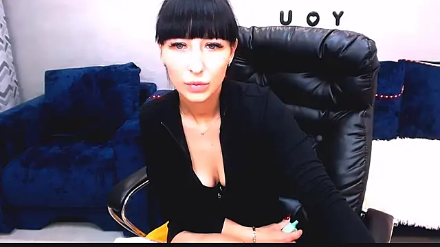 BURNING-BRUNETKA's cam snapshot