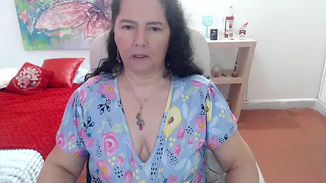 leonela_69's cam snapshot