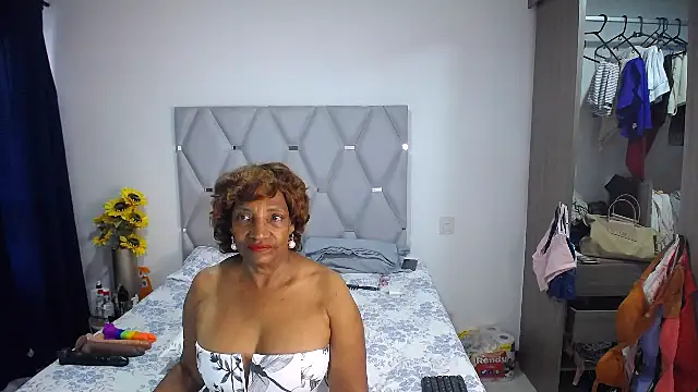 AnnaSim's cam snapshot