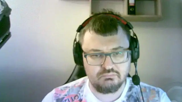 SirAbuser's cam snapshot