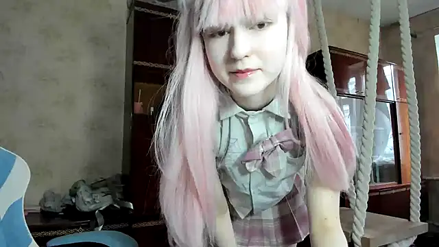 Yoonhee_Kiss live sex cam
