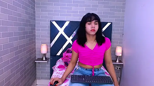 AndreaGil_ live sex cam