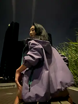 so-linger live sex cam