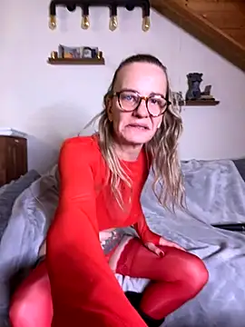 LucyLingerie78 live sex cam