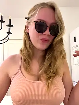 Little_Forest_ELF live sex cam