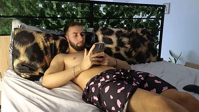 RyanStorm_'s cam snapshot