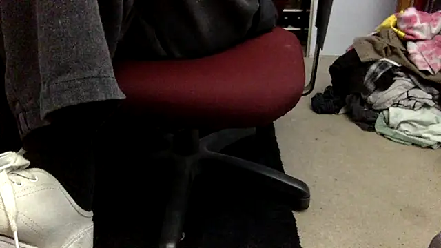 spicylaboi's cam snapshot