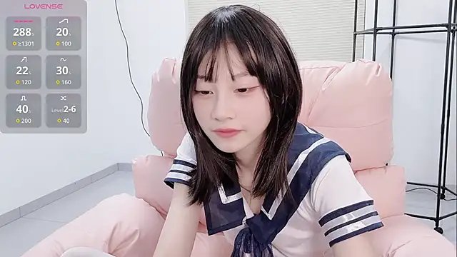 lris-Beauty live sex cam