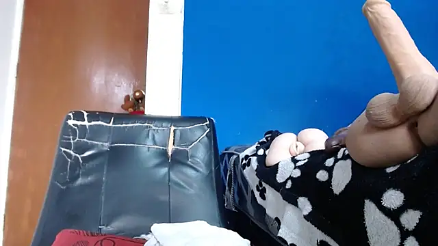 ethasteban27 live sex cam