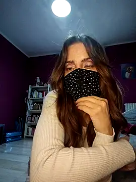 Akemi_rossi live sex cam