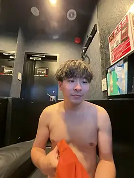 yuuki8910 live sex cam