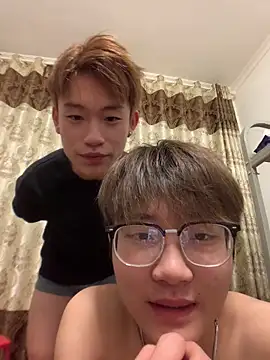 KK-cuteboy live sex cam