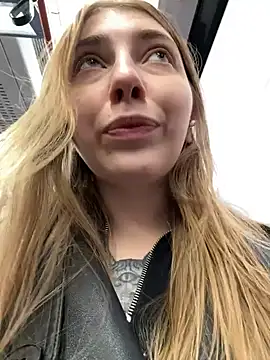 Sunny___Bunny live sex cam