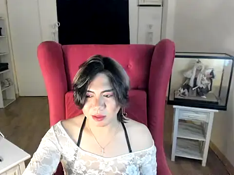 GoldenTs69 live sex cam