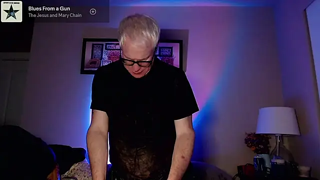 Snarfle82 live sex cam