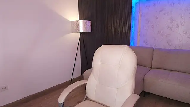 kylie_collins's cam snapshot