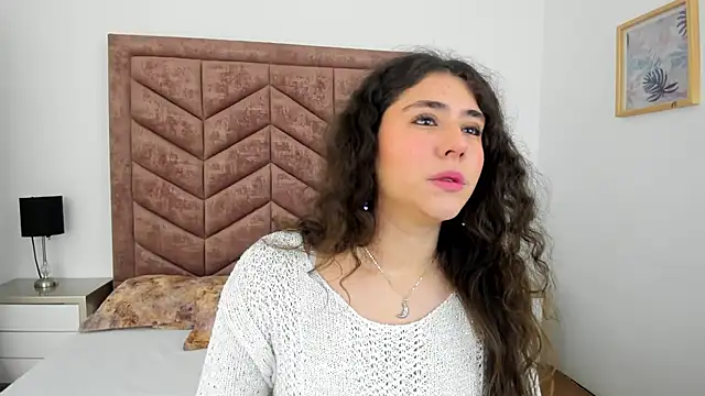 Emmalorez__'s cam snapshot