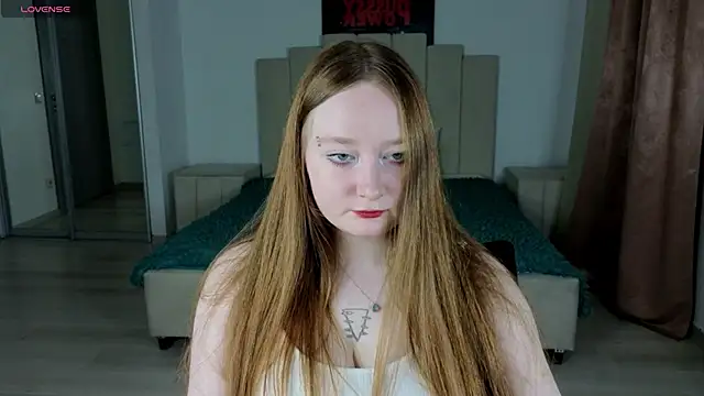 VikiBlossom's cam snapshot