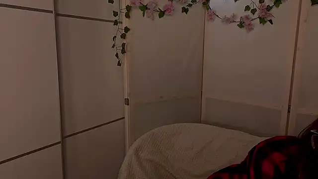 PeiMellison's cam snapshot