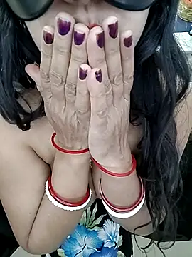 kaamuk_shweta live sex cam