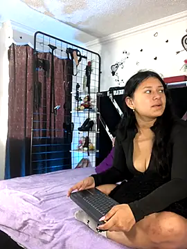 1lovelygirls live sex cam