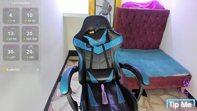 alison_moon7's cam snapshot