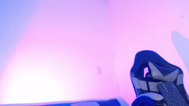 GwenHazel's cam snapshot