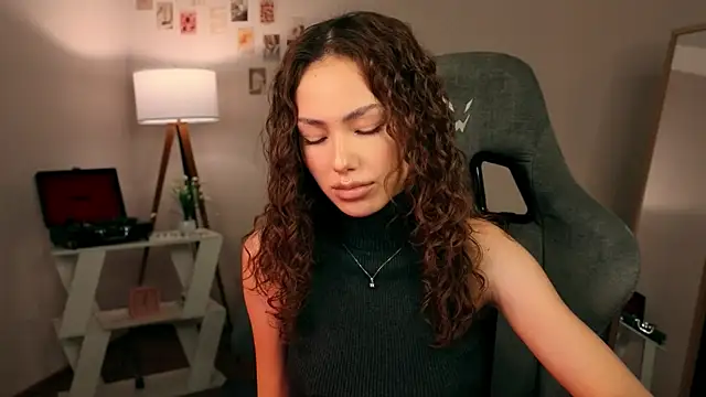 branchwithflowerss's cam snapshot