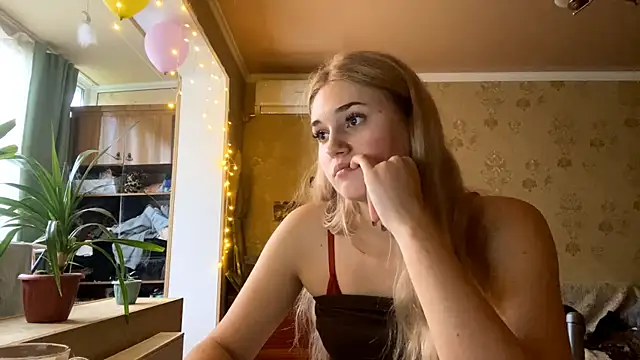 Malley_Saunds's cam snapshot