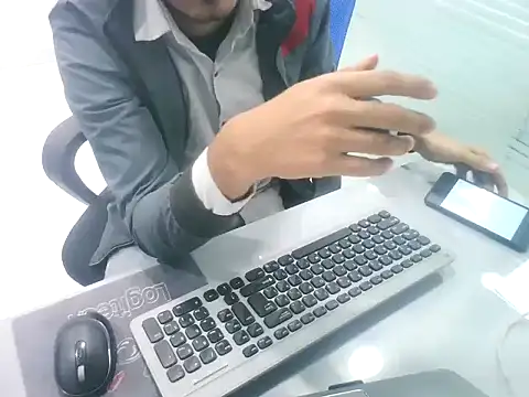 rahulkajuuu0909's cam snapshot