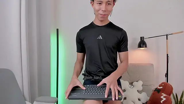 kim_lian21's cam snapshot