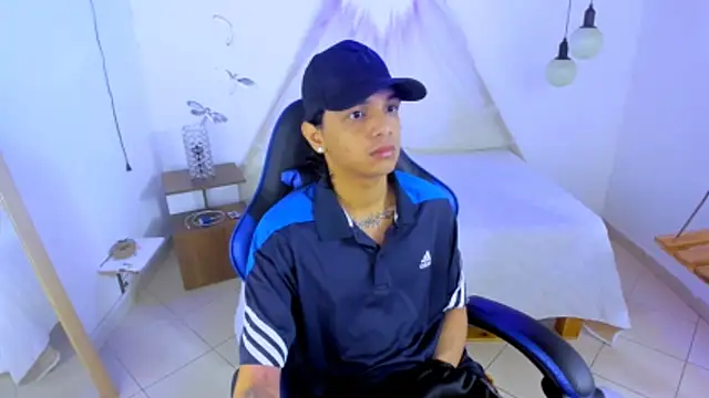 Brand_habes's cam snapshot