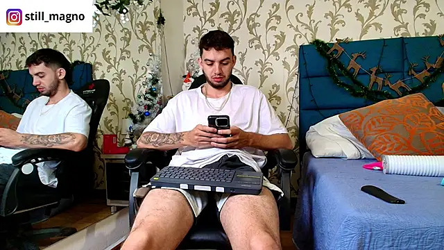 Michael_magno's cam snapshot