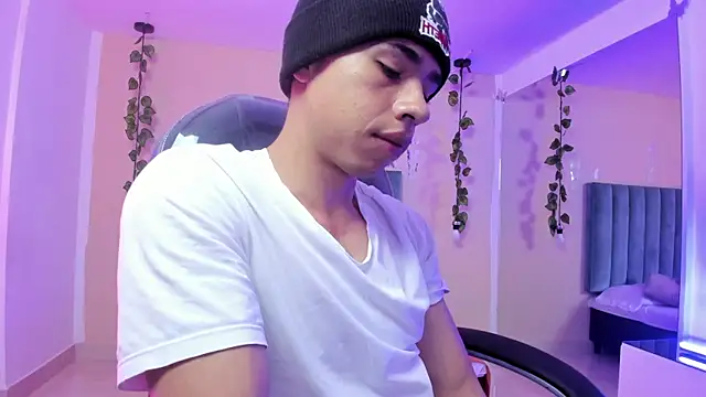 Muscle_Scott's cam snapshot